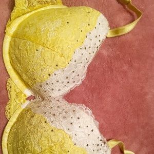 Victoria Secret bra 34D